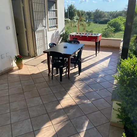 Laurus Apartment